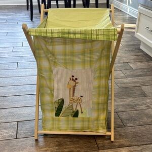 Lambs & ivy zoofari hamper